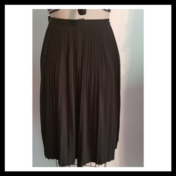gap pleated midi skirt